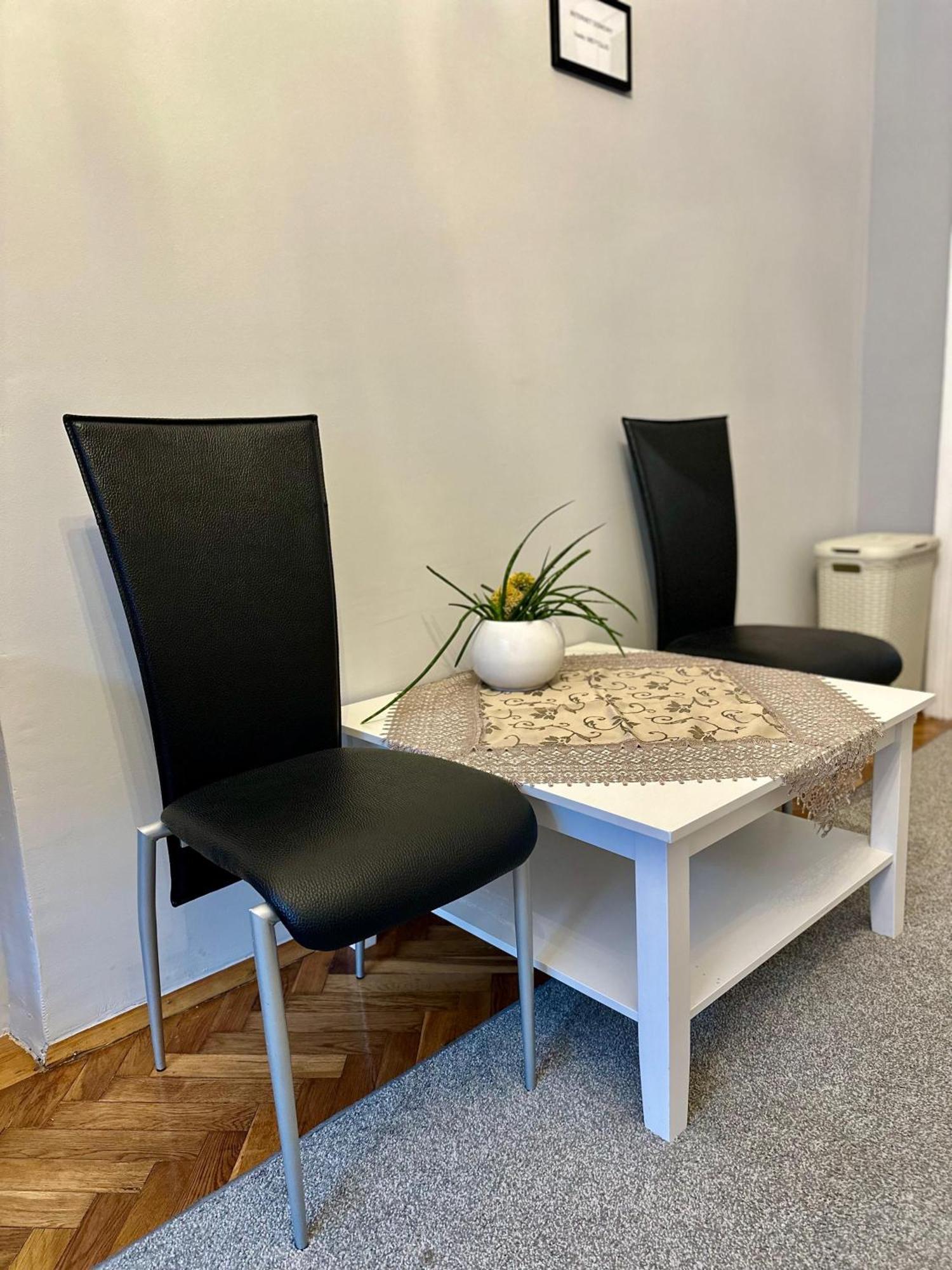 Apartament Przy Dworcu 라돔 외부 사진